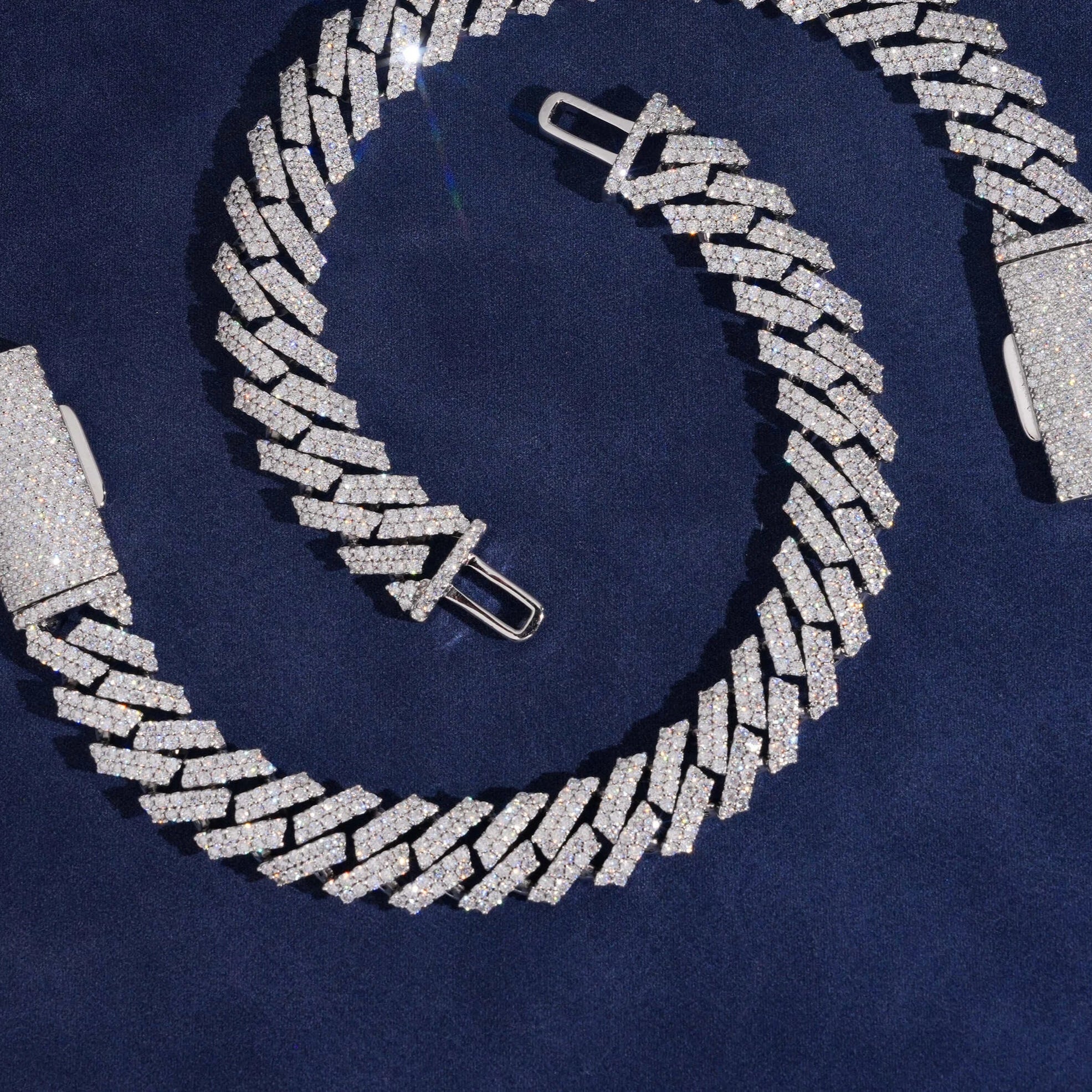 Moissanite Cuban Link Chain Bracelet